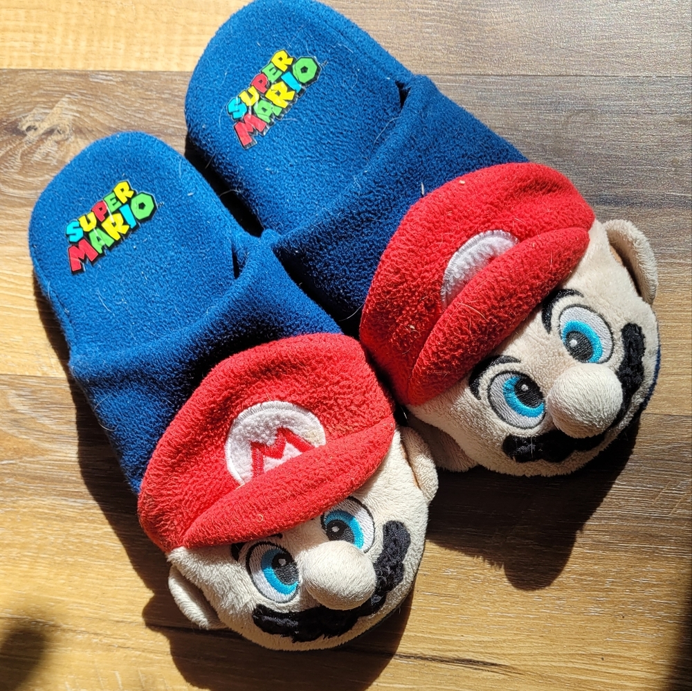 Super Mario slippers